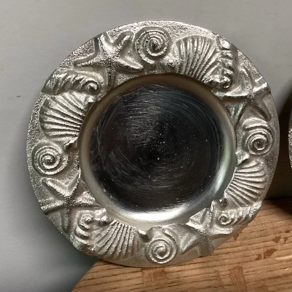 ⚫️ Pair of Sanibel Shores Pewter / Aluminum Crafted Candle Holders - Decor - Picture 2 of 16